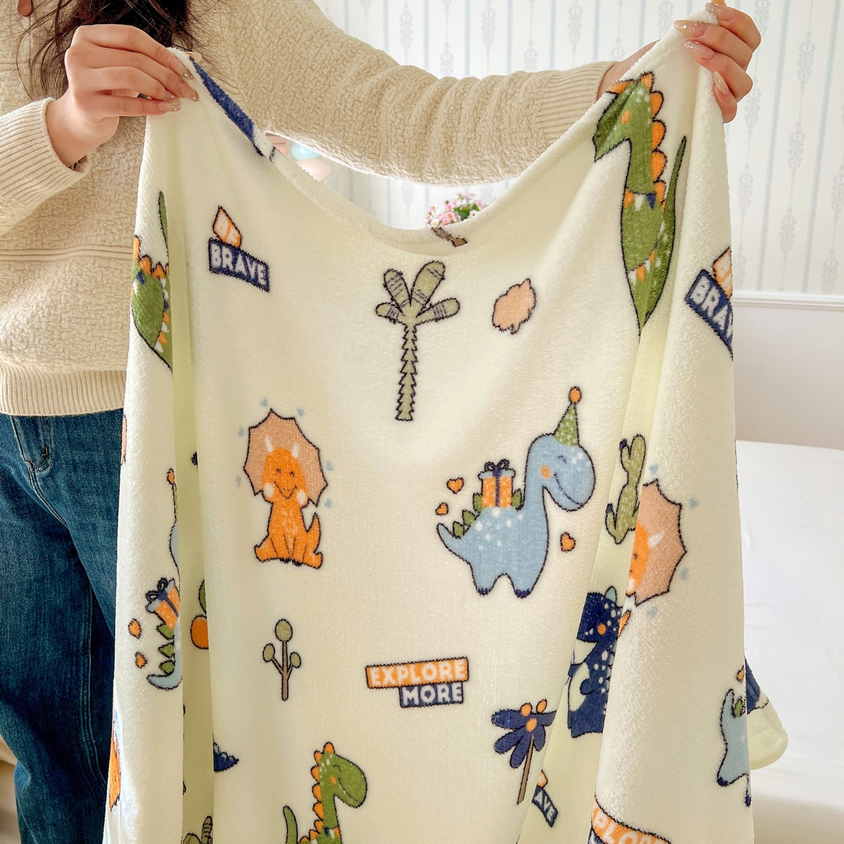 91家纺网 家纺一手货源 找家纺 悦织湾家纺 2026新款印花法兰绒毛毯牛奶绒盖毯春秋空调毯儿童床单小被子 恐龙宝贝