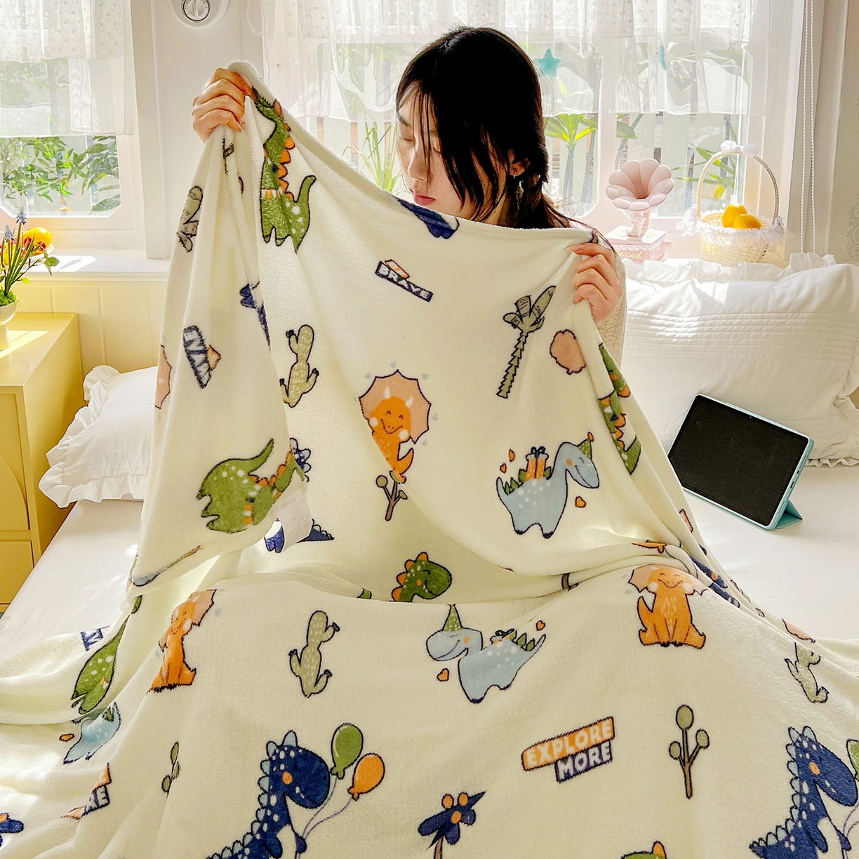 91家纺网 家纺一手货源 找家纺 悦织湾家纺 2026新款印花法兰绒毛毯牛奶绒盖毯春秋空调毯儿童床单小被子 恐龙宝贝