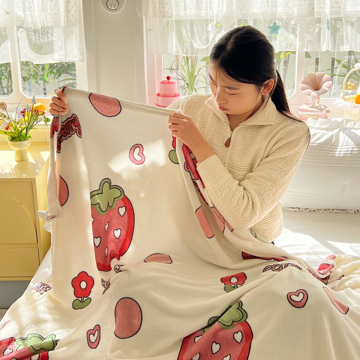 91家纺网 家纺一手货源 找家纺 悦织湾家纺 2026新款印花法兰绒毛毯牛奶绒盖毯春秋空调毯儿童床单小被子 甜蜜