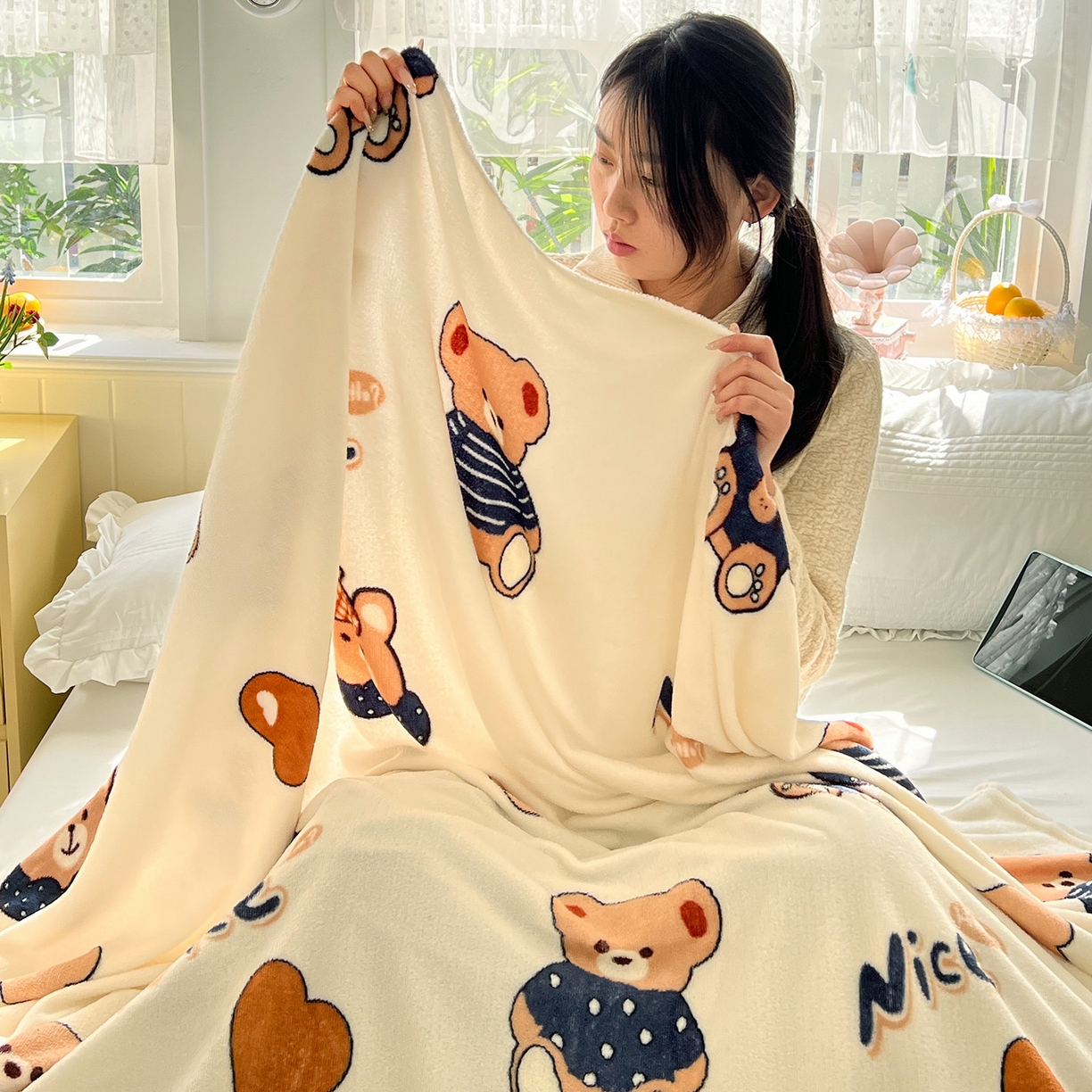 91家纺网 家纺一手货源 找家纺 悦织湾家纺 2026新款印花法兰绒毛毯牛奶绒盖毯春秋空调毯儿童床单小被子 英伦熊