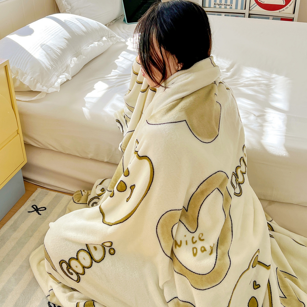 91家纺网 家纺一手货源 找家纺 悦织湾家纺 2026新款印花法兰绒毛毯牛奶绒盖毯春秋空调毯儿童床单小被子 爱心熊