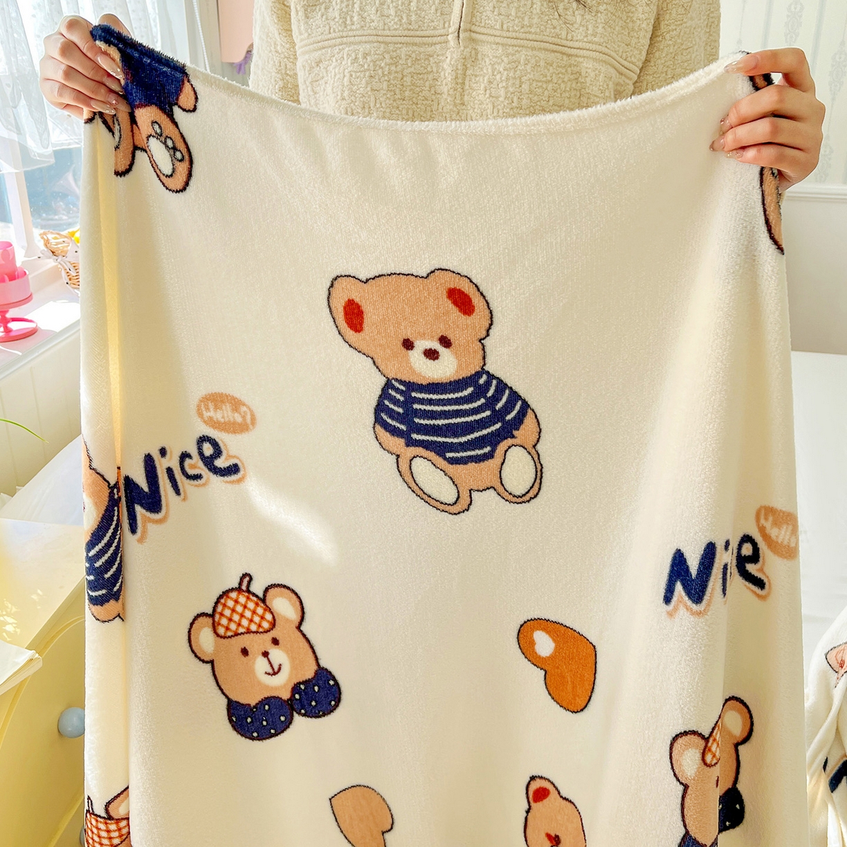 91家纺网 家纺一手货源 找家纺 悦织湾家纺 2026新款印花法兰绒毛毯牛奶绒盖毯春秋空调毯儿童床单小被子 英伦熊