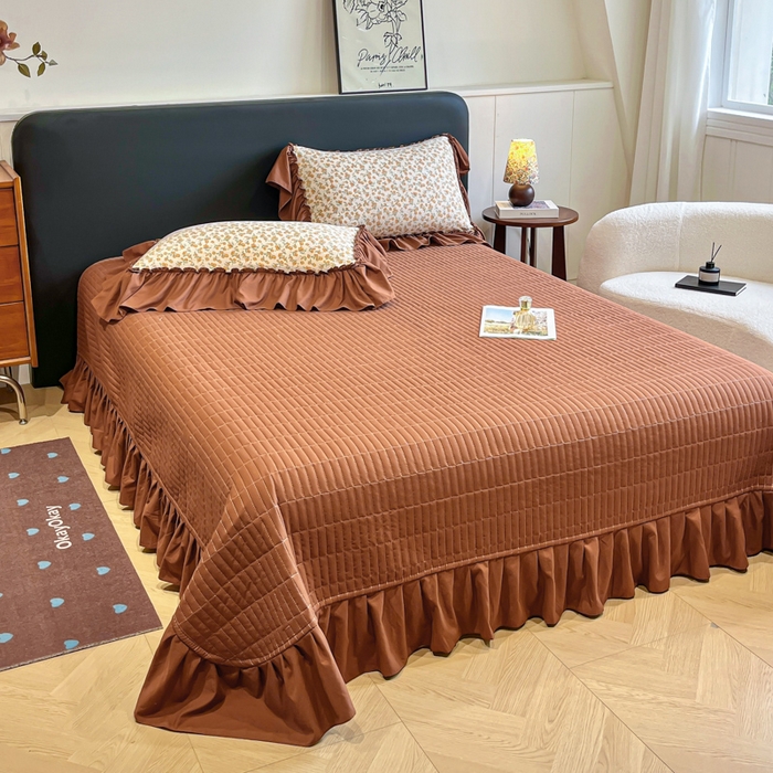 91家纺网 家纺一手货源 找家纺 梦可莱家居 2026春夏新品法式复古大花边清新复古卡通系列床盖四件套 橙意满满