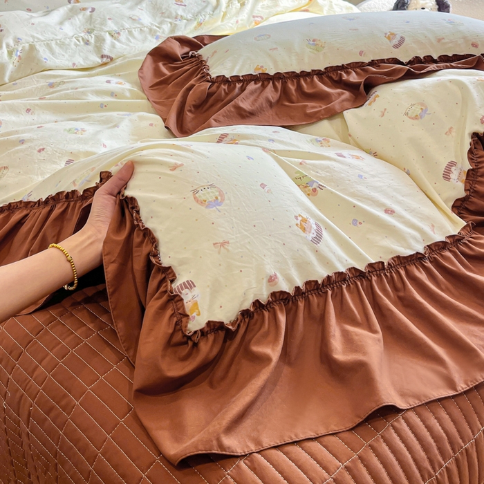 91家纺网 家纺一手货源 找家纺 梦可莱家居 2026春夏新品法式复古大花边清新复古卡通系列床盖四件套 卡通动漫