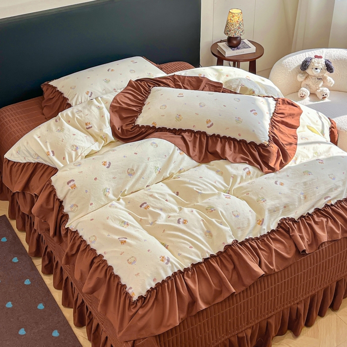 91家纺网 家纺一手货源 找家纺 梦可莱家居 2026春夏新品法式复古大花边清新复古卡通系列床盖四件套 卡通动漫