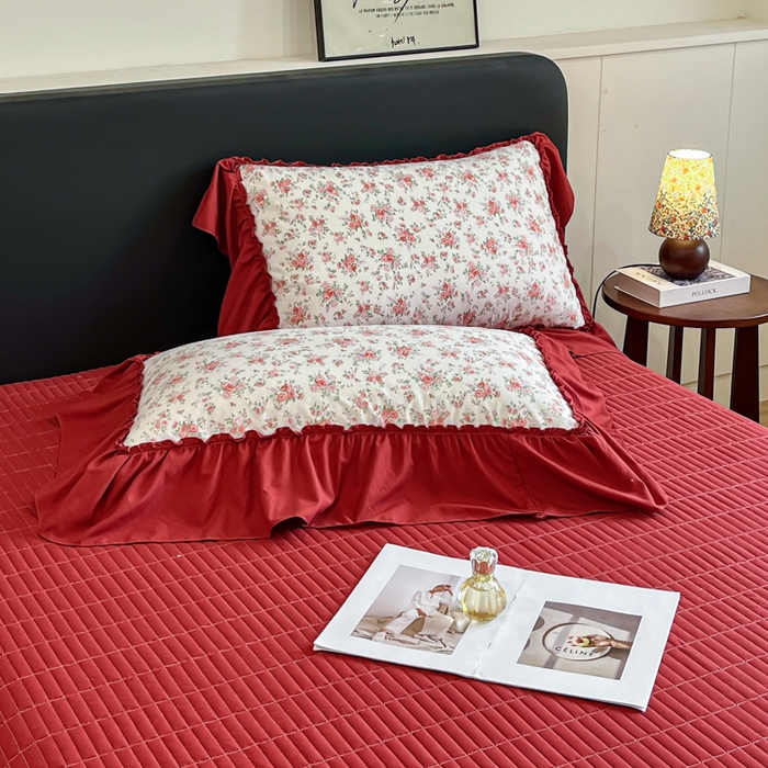 91家纺网 家纺一手货源 找家纺 梦可莱家居 2026春夏新品法式复古大花边清新复古卡通系列床盖四件套 梨花落