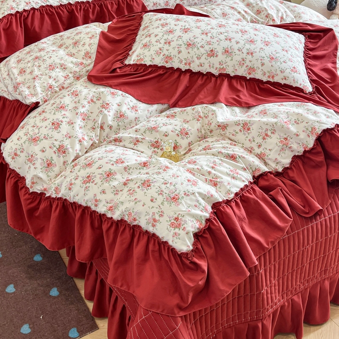 91家纺网 家纺一手货源 找家纺 梦可莱家居 2026春夏新品法式复古大花边清新复古卡通系列床盖四件套 梨花落