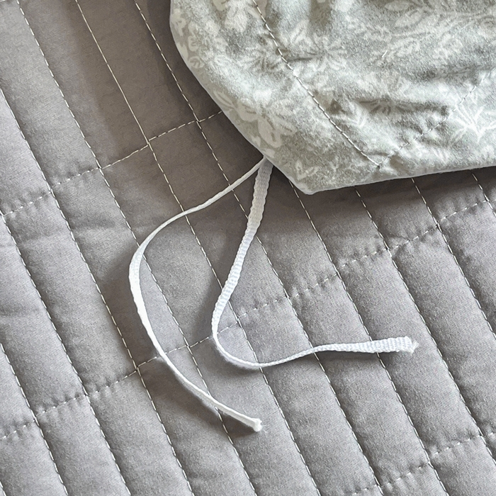 91家纺网 家纺一手货源 找家纺 梦可莱家居 2026春夏新品法式复古大花边清新复古卡通系列床盖四件套 梦境