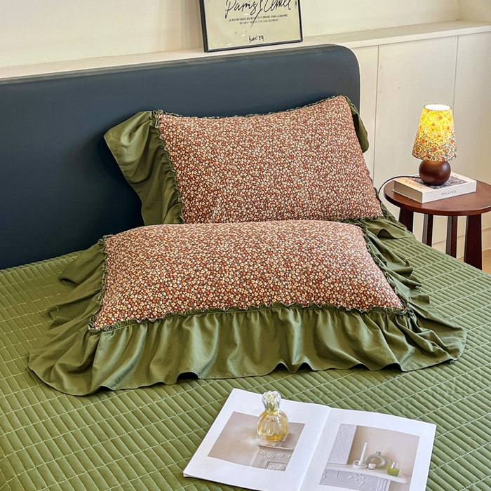 91家纺网 家纺一手货源 找家纺 梦可莱家居 2026春夏新品法式复古大花边清新复古卡通系列床盖四件套 明媚