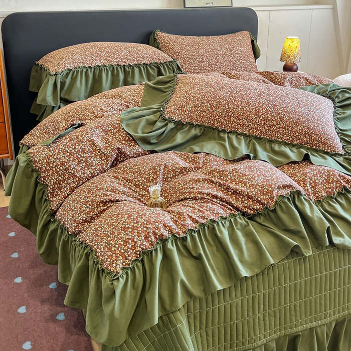 91家纺网 家纺一手货源 找家纺 梦可莱家居 2026春夏新品法式复古大花边清新复古卡通系列床盖四件套 明媚