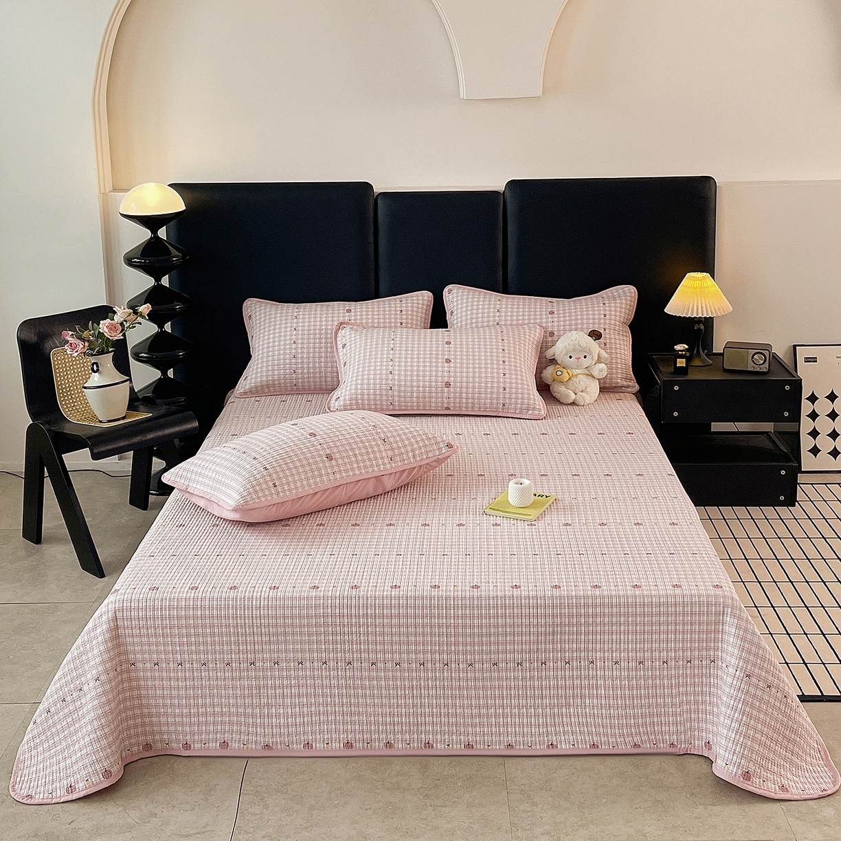 91家纺网 家纺一手货源 找家纺 （总）金丝兔 2026新款复古碎花亲肤水洗棉单床盖仿棉夹棉床盖床盖三件套