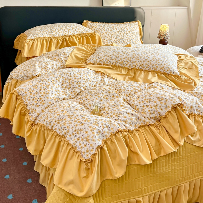 91家纺网 家纺一手货源 找家纺 梦可莱家居 2026春夏新品法式复古大花边清新复古卡通系列床盖四件套 小黄花儿