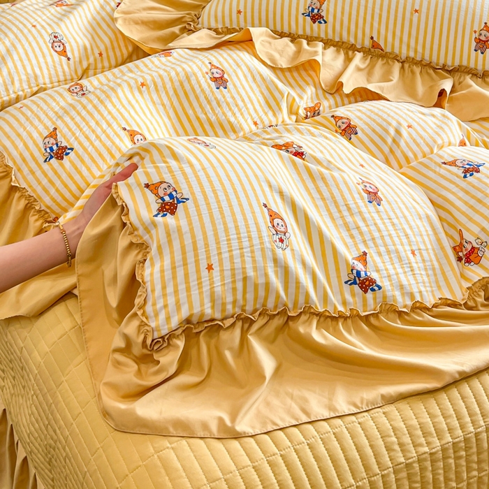 91家纺网 家纺一手货源 找家纺 梦可莱家居 2026春夏新品法式复古大花边清新复古卡通系列床盖四件套 星星伙伴
