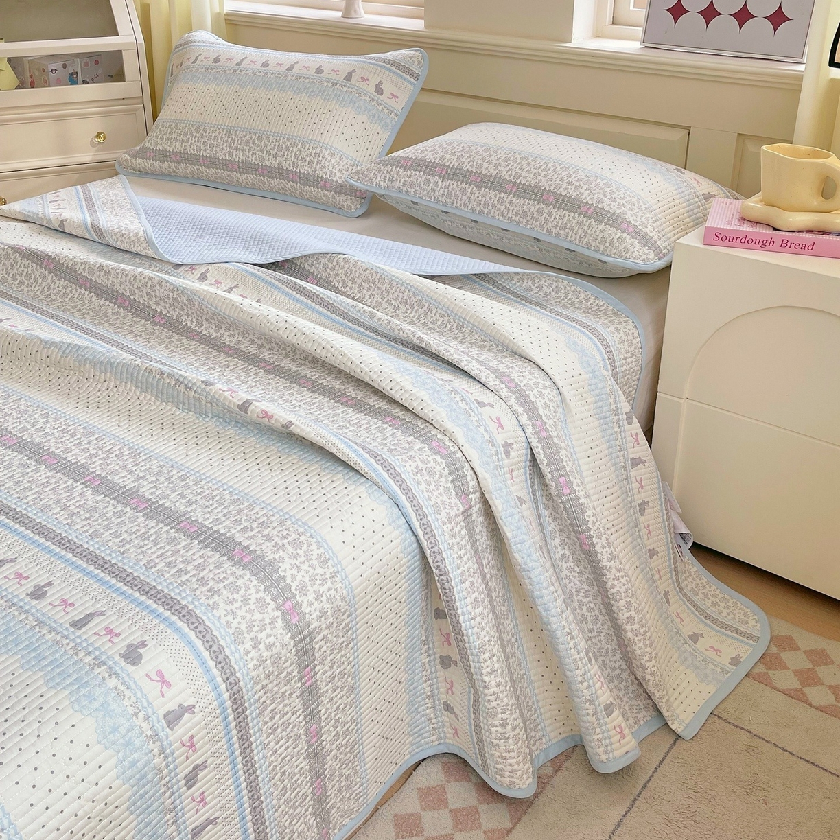 91家纺网 家纺一手货源 找家纺 （总）金丝兔 2025新款小清新斜纹纯棉床盖 全棉夹棉床盖 床盖三件套 榻榻米抗盖绗缝加厚床单