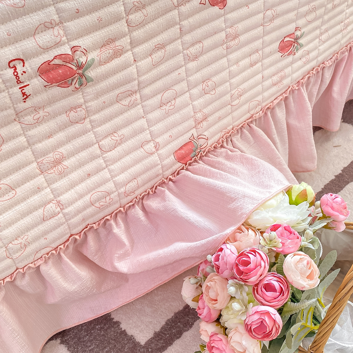 91家纺网 家纺一手货源 找家纺 （总）眠势力 2026新款双层纱加厚夹棉云感皱皱纱大花边床单床盖三件套四季通用