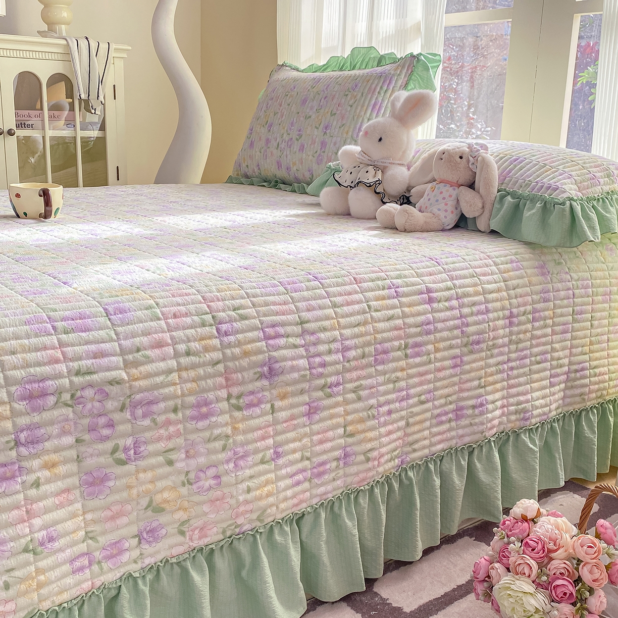 91家纺网 家纺一手货源 找家纺 眠势力 2026新款双层纱加厚夹棉云感皱皱纱大花边床单床盖三件套四季通用 春野织梦【皱皱纱花边床盖】