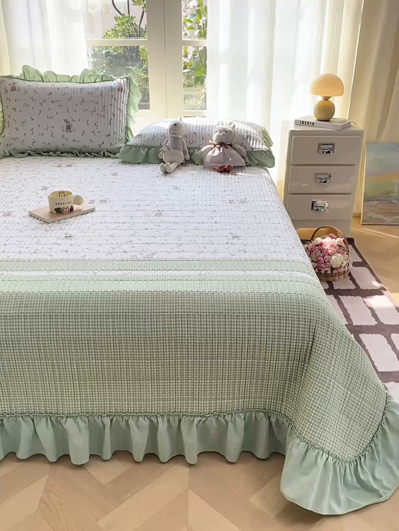 91家纺网 家纺一手货源 找家纺 眠势力 2026新款双层纱加厚夹棉云感皱皱纱大花边床单床盖三件套四季通用 青樱兔语【皱皱纱花边床盖】