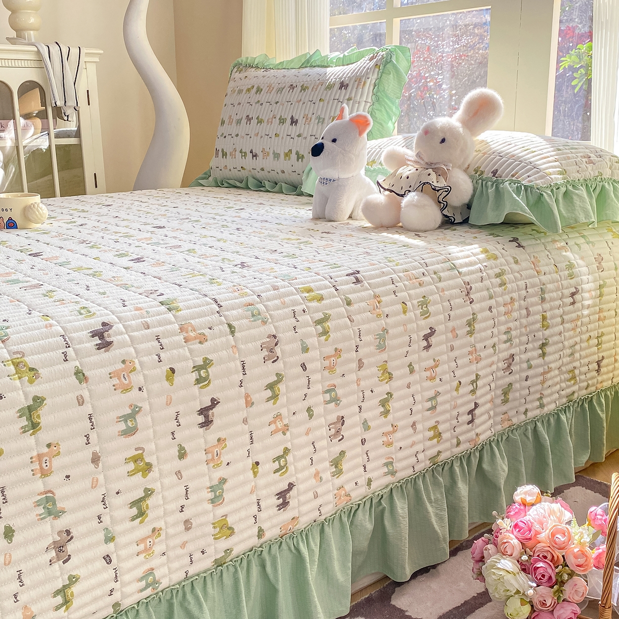 91家纺网 家纺一手货源 找家纺 眠势力 2026新款双层纱加厚夹棉云感皱皱纱大花边床单床盖三件套四季通用 幸运小马【皱皱纱花边床盖】