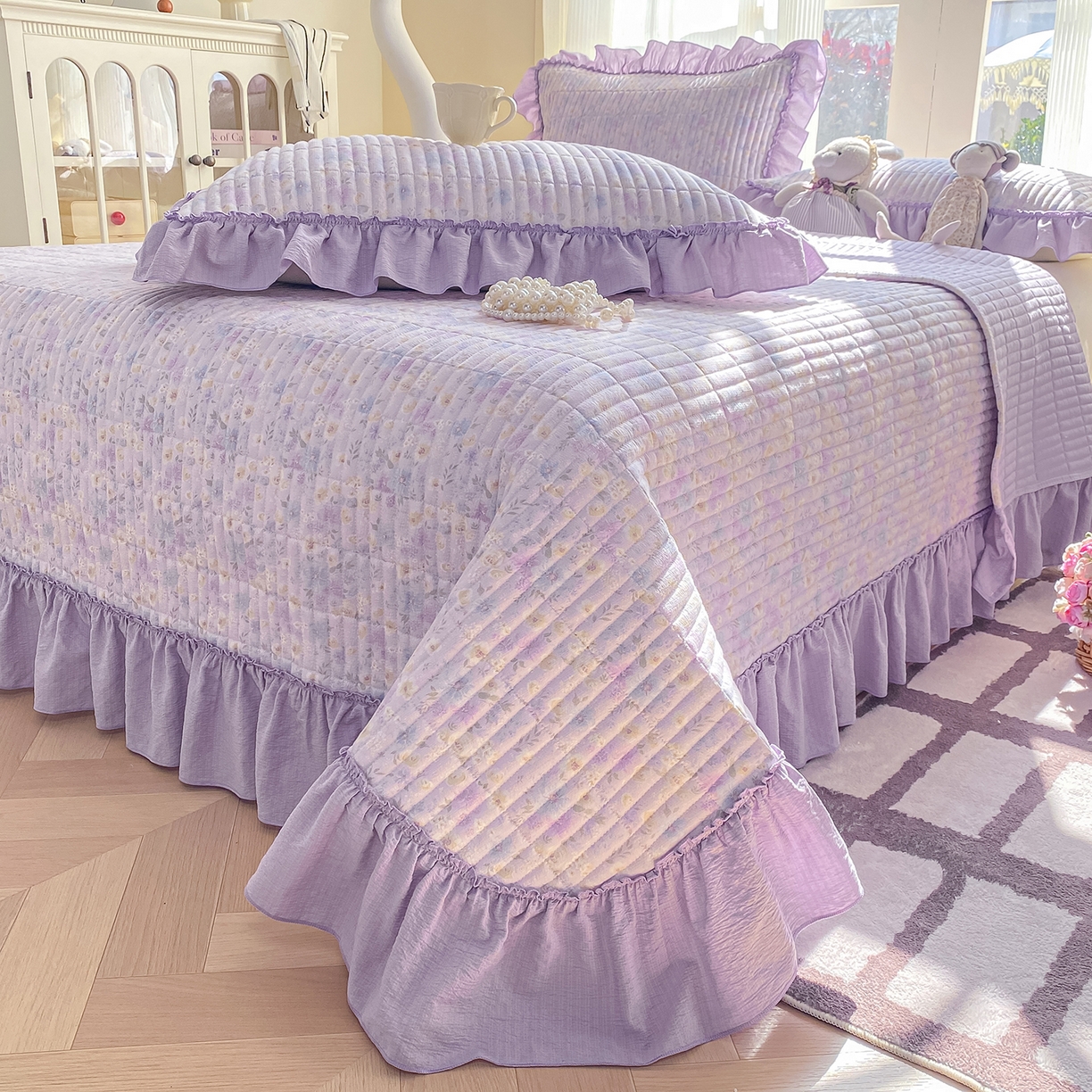 91家纺网 家纺一手货源 找家纺 眠势力 2026新款双层纱加厚夹棉云感皱皱纱大花边床单床盖三件套四季通用 紫雾花汀【皱皱纱花边床盖】