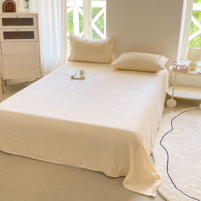 91家纺网 家纺一手货源 找家纺 七七家纺 2026新款亲肤舒适小毛球牛奶绒四件套 鹅黄