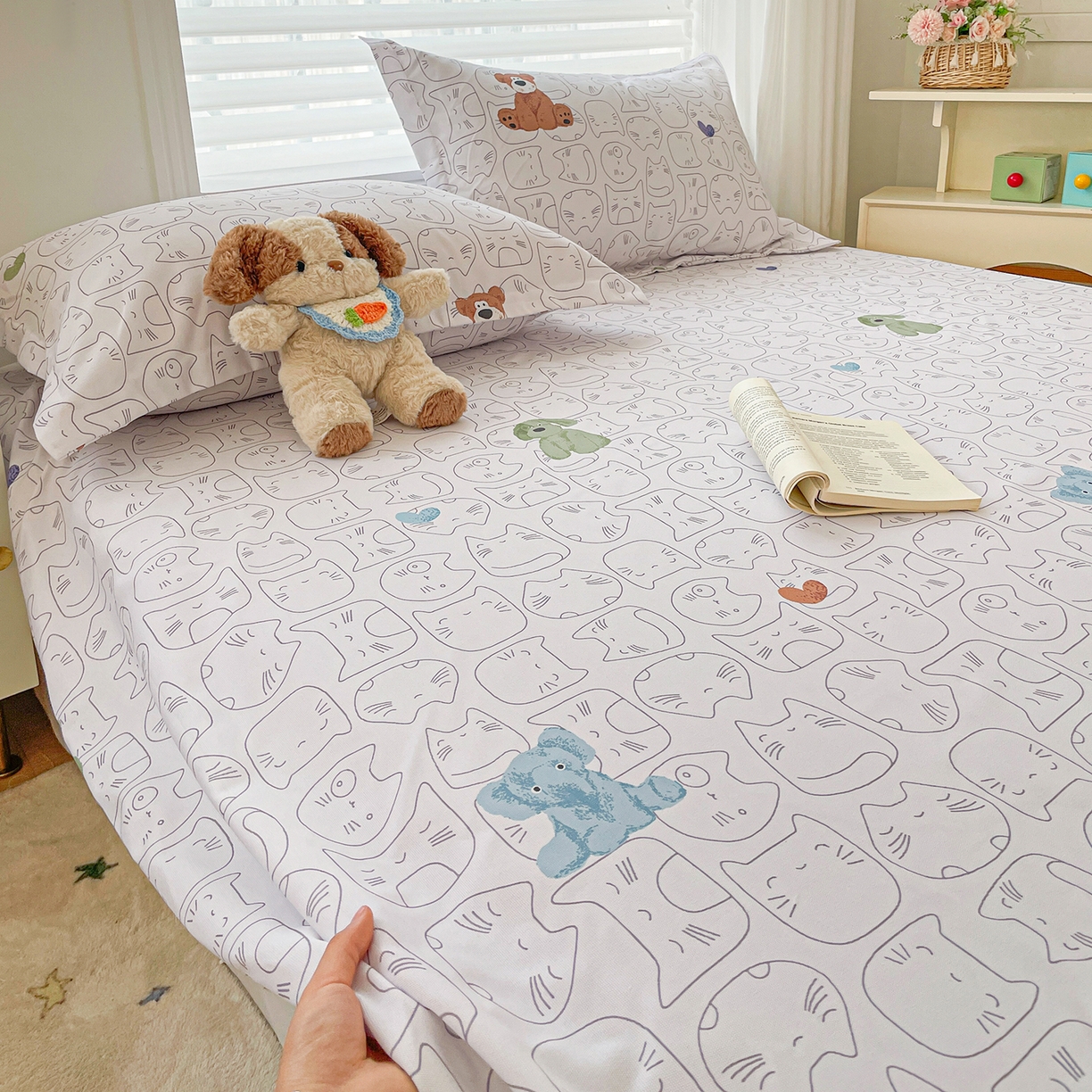 91家纺网 家纺一手货源 找家纺 纽缦家纺 2026新款舒适透气细沙卡通印花老粗布床单凉席席子 卡洛熊-灰