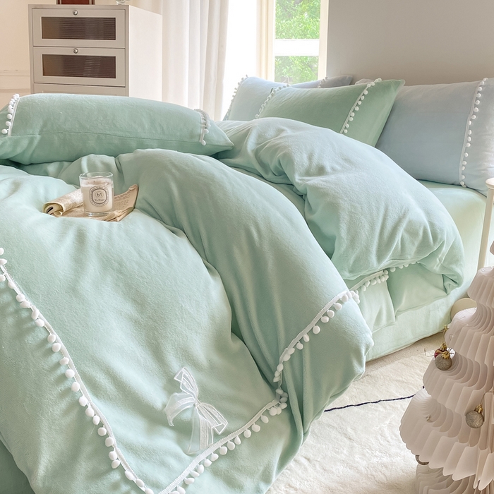 91家纺网 家纺一手货源 找家纺 七七家纺 2026新款亲肤舒适小毛球牛奶绒四件套 水绿