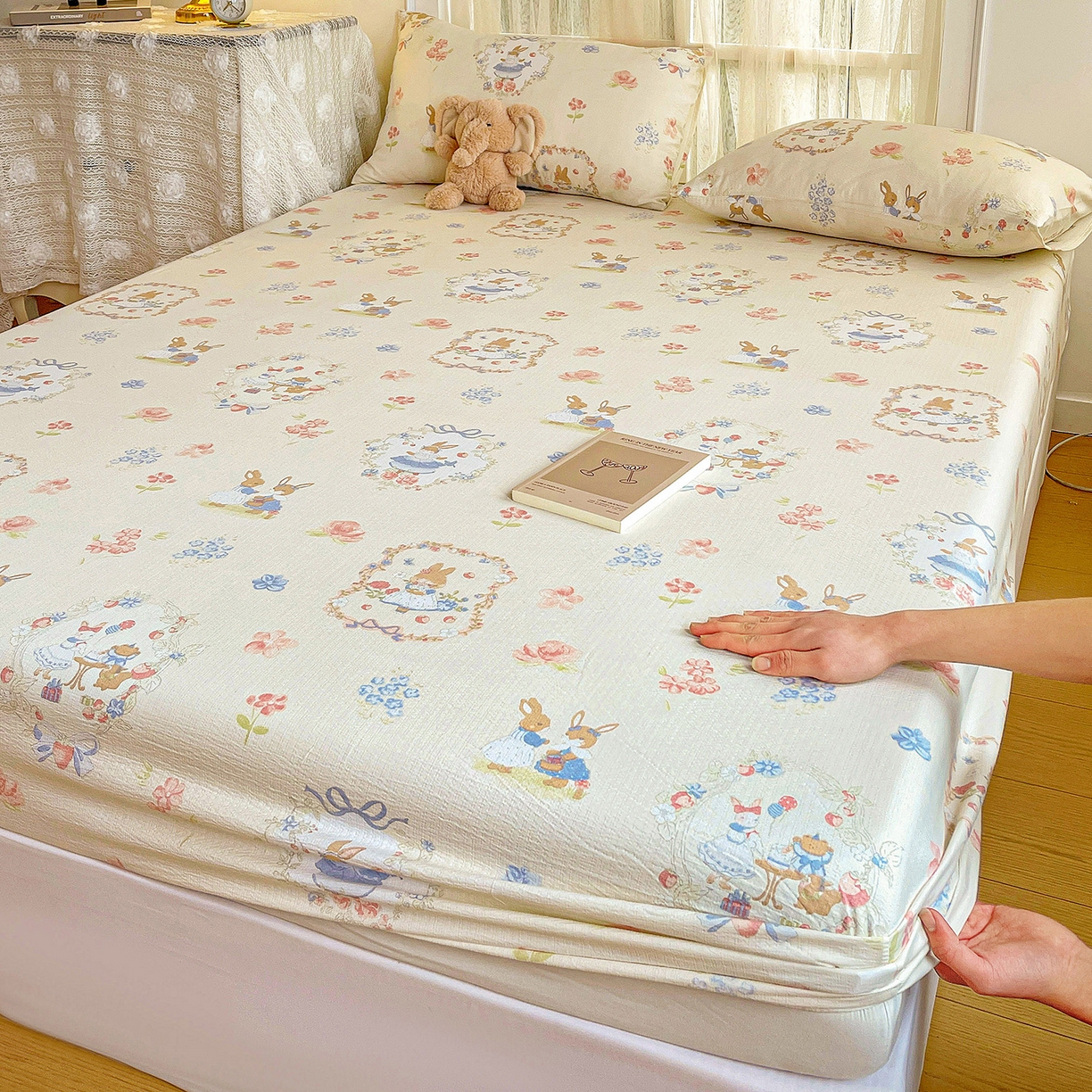 91家纺网 家纺一手货源 找家纺 （总）纽缦家纺 2026春夏新款云感提花双层纱单床笠 床笠单件