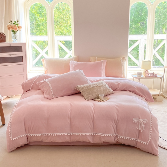 91家纺网 家纺一手货源 找家纺 七七家纺 2026新款亲肤舒适小毛球牛奶绒四件套 粉玉