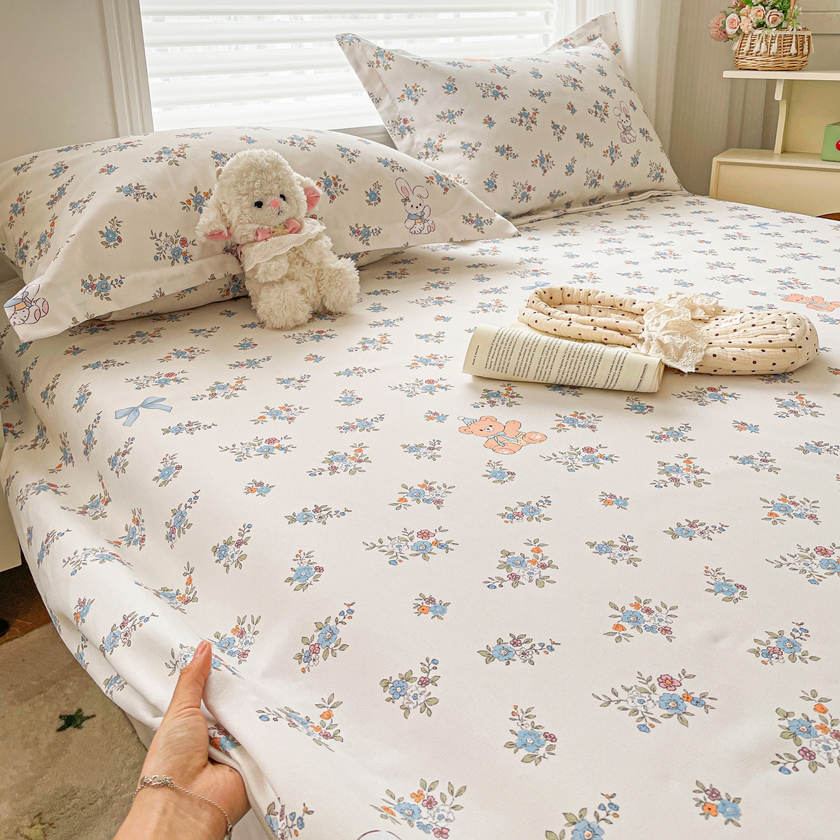 91家纺网 家纺一手货源 找家纺 纽缦家纺 2026新款舒适透气细沙卡通印花老粗布床单凉席席子 苏莉熊-米