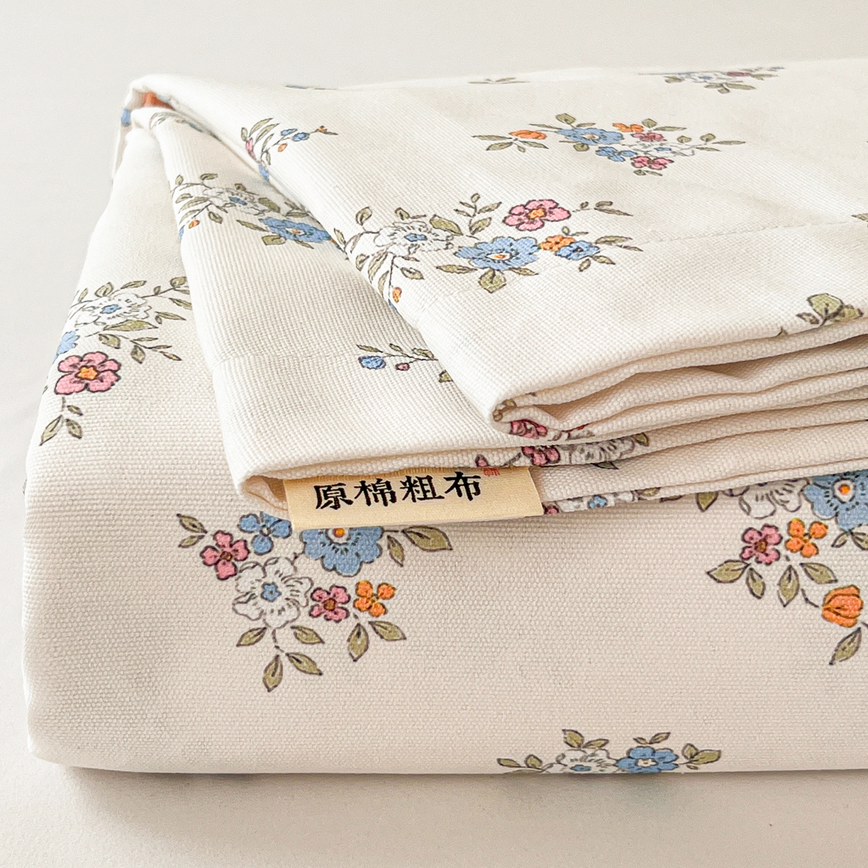 91家纺网 家纺一手货源 找家纺 纽缦家纺 2026新款舒适透气细沙卡通印花老粗布床单凉席席子 苏莉熊-米