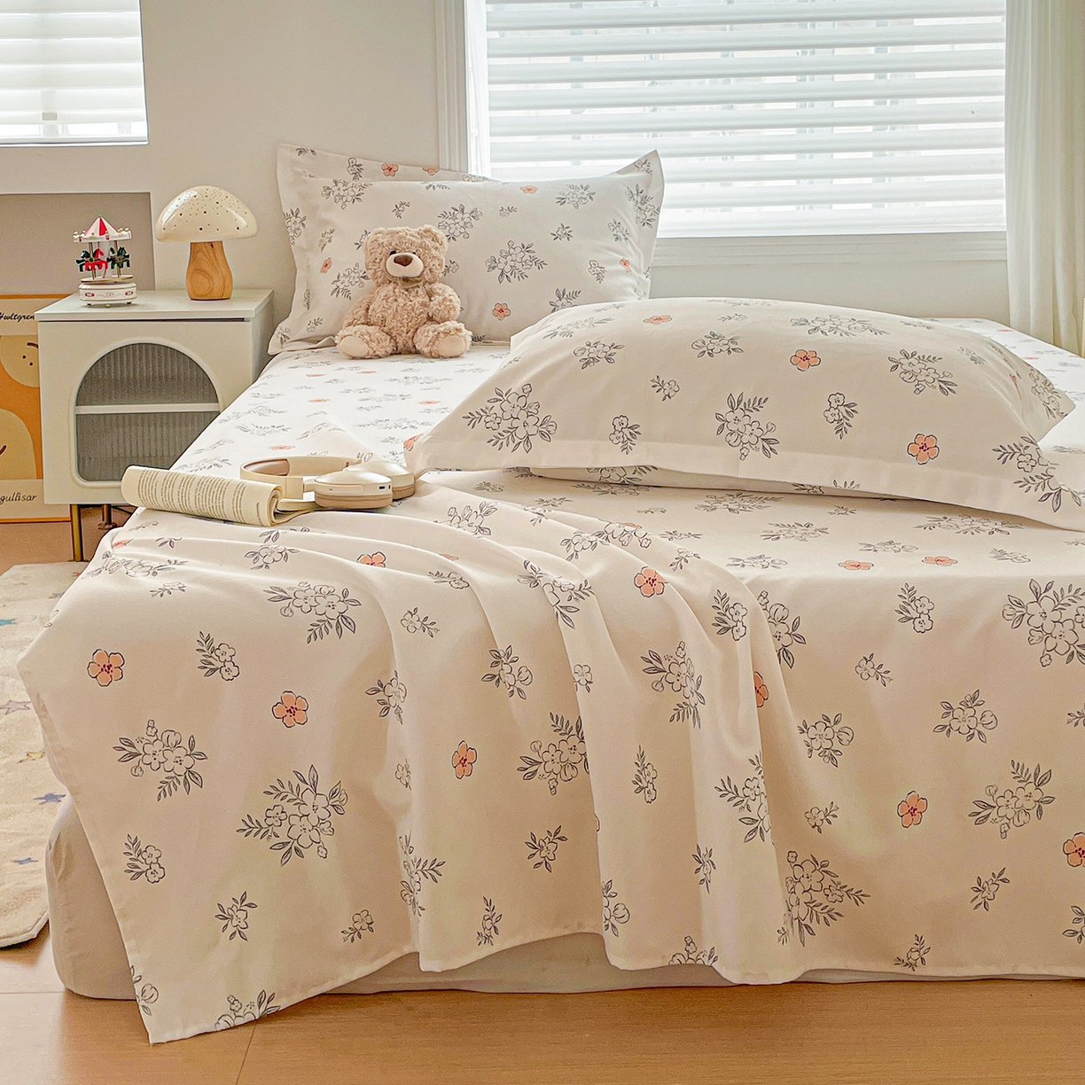 91家纺网 家纺一手货源 找家纺 纽缦家纺 2026新款舒适透气细沙卡通印花老粗布床单凉席席子 望夏花艺-米