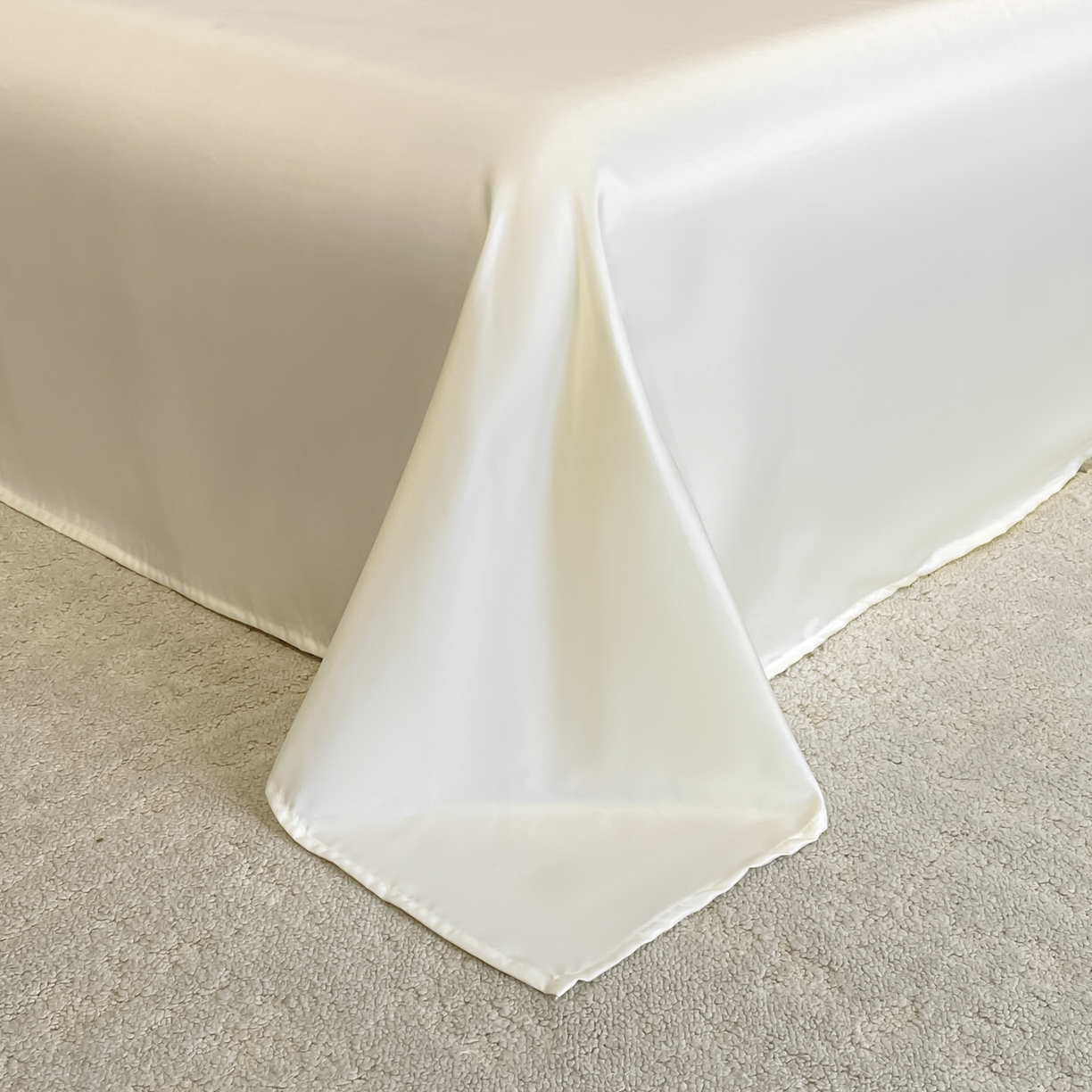 91家纺网 家纺一手货源 找家纺 （总）宇航家纺 2026新款简约大理石纹烫金水洗真丝夏被四件套