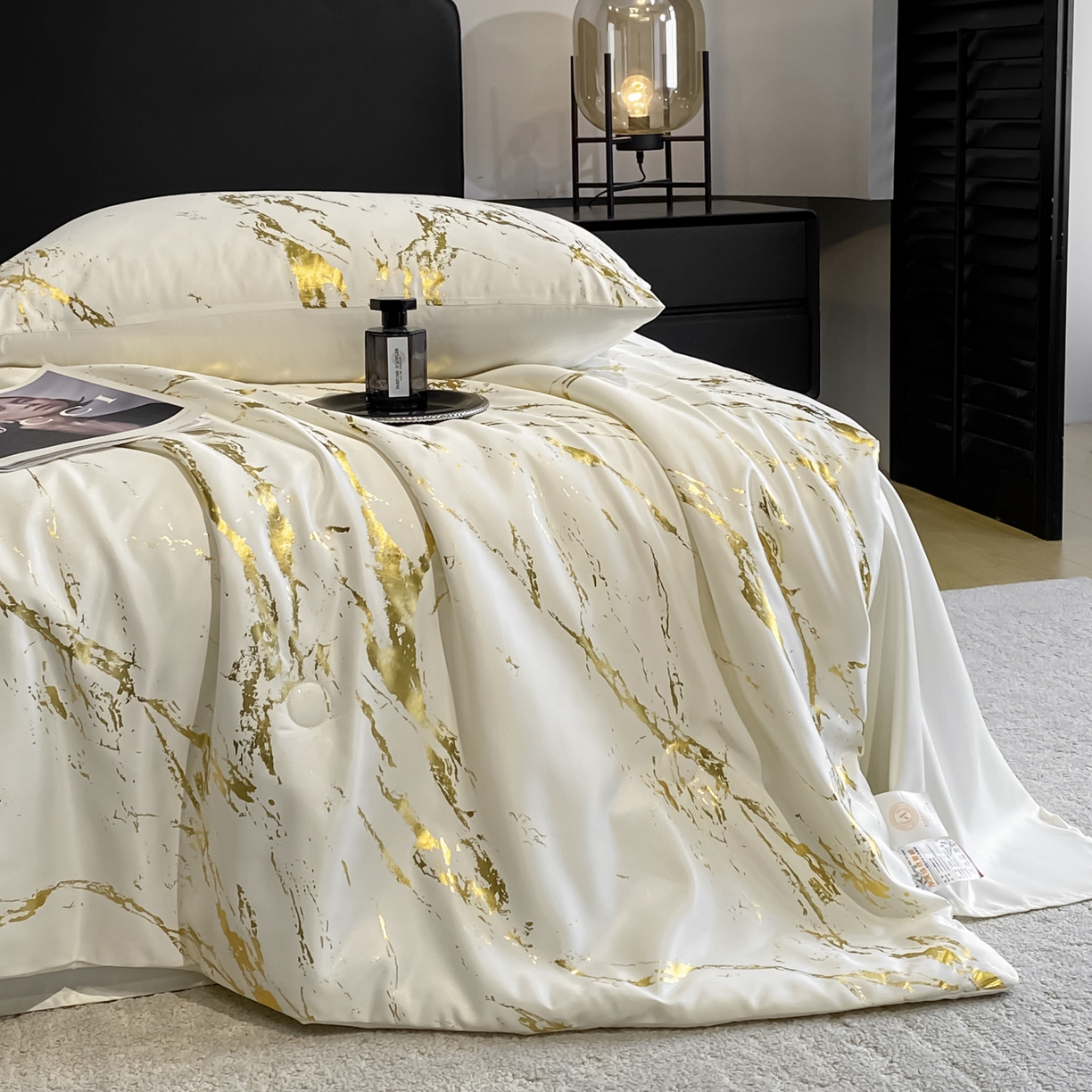 91家纺网 家纺一手货源 找家纺 （总）宇航家纺 2026新款简约大理石纹烫金水洗真丝夏被四件套