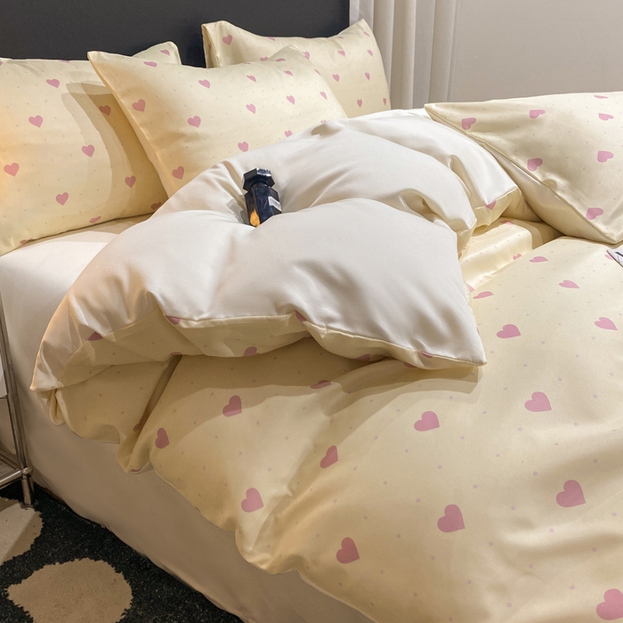 91家纺网 家纺一手货源 找家纺 （总）七七家纺 2026新款爱心系列高克重数码印花水洗真丝四件套