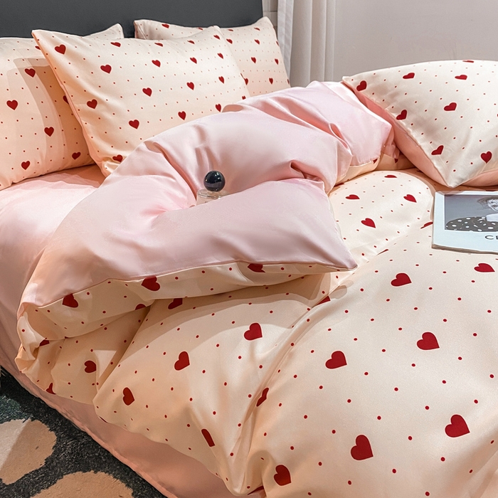 91家纺网 家纺一手货源 找家纺 七七家纺 2026新款爱心系列高克重数码印花水洗真丝四件套 爱心-粉