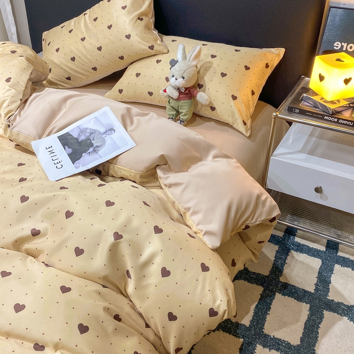 91家纺网 家纺一手货源 找家纺 七七家纺 2026新款爱心系列高克重数码印花水洗真丝四件套 爱心-咖