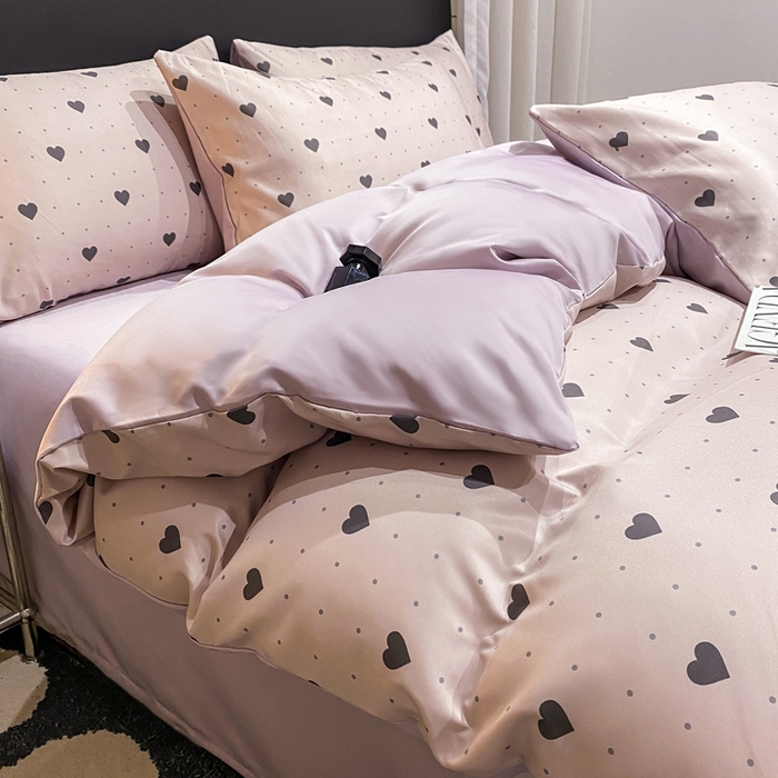 91家纺网 家纺一手货源 找家纺 七七家纺 2026新款爱心系列高克重数码印花水洗真丝四件套 爱心-紫