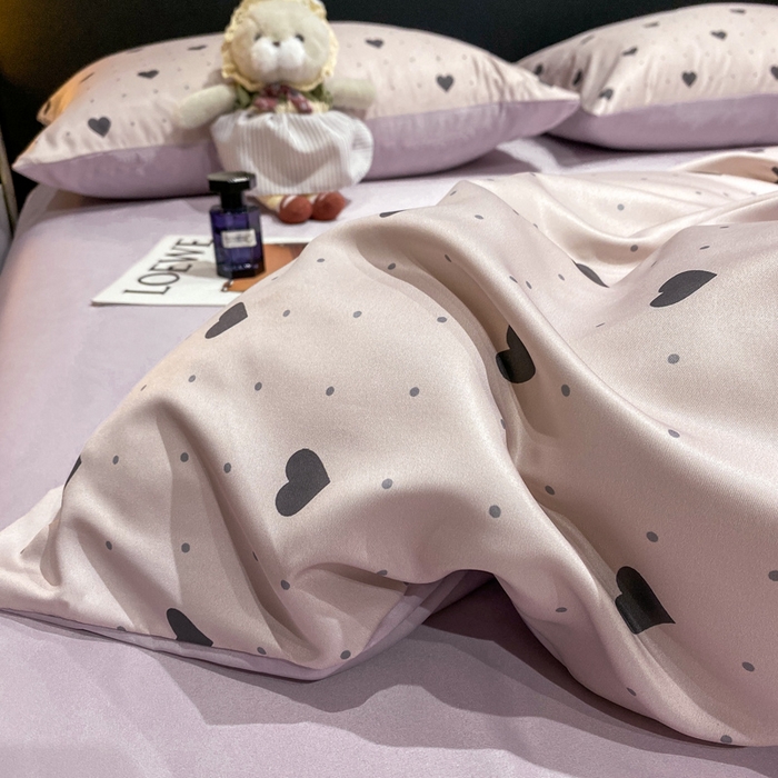 91家纺网 家纺一手货源 找家纺 七七家纺 2026新款爱心系列高克重数码印花水洗真丝四件套 爱心-紫