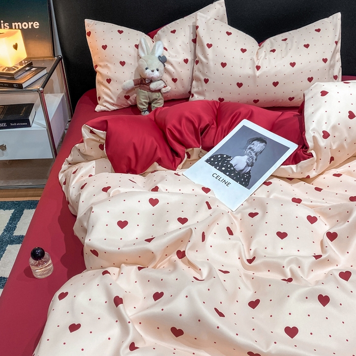 91家纺网 家纺一手货源 找家纺 七七家纺 2026新款爱心系列高克重数码印花水洗真丝四件套 爱心-红