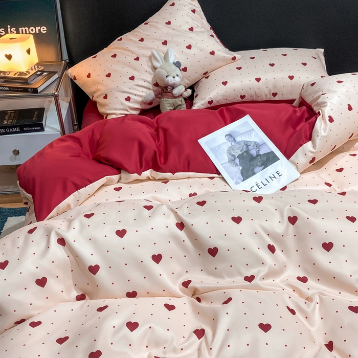 91家纺网 家纺一手货源 找家纺 七七家纺 2026新款爱心系列高克重数码印花水洗真丝四件套 爱心-红