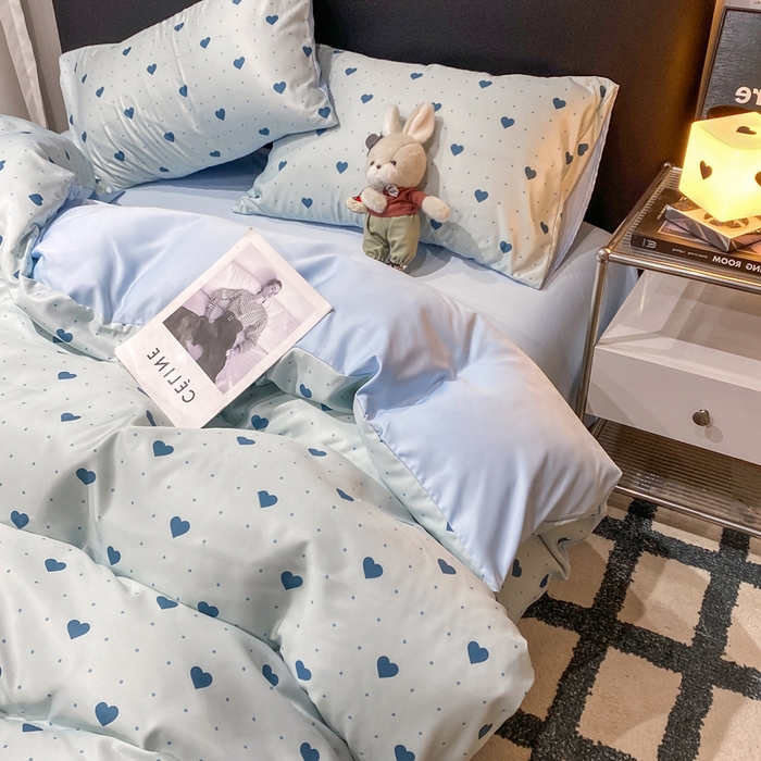 91家纺网 家纺一手货源 找家纺 七七家纺 2026新款爱心系列高克重数码印花水洗真丝四件套 爱心-蓝