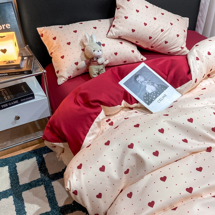 91家纺网 家纺一手货源 找家纺 七七家纺 2026新款爱心系列高克重数码印花水洗真丝四件套 爱心-红