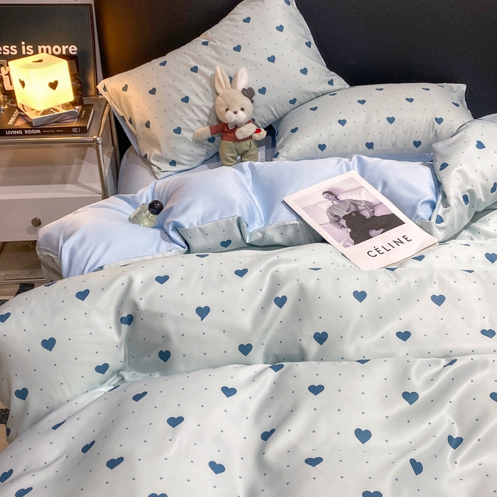 91家纺网 家纺一手货源 找家纺 七七家纺 2026新款爱心系列高克重数码印花水洗真丝四件套 爱心-蓝