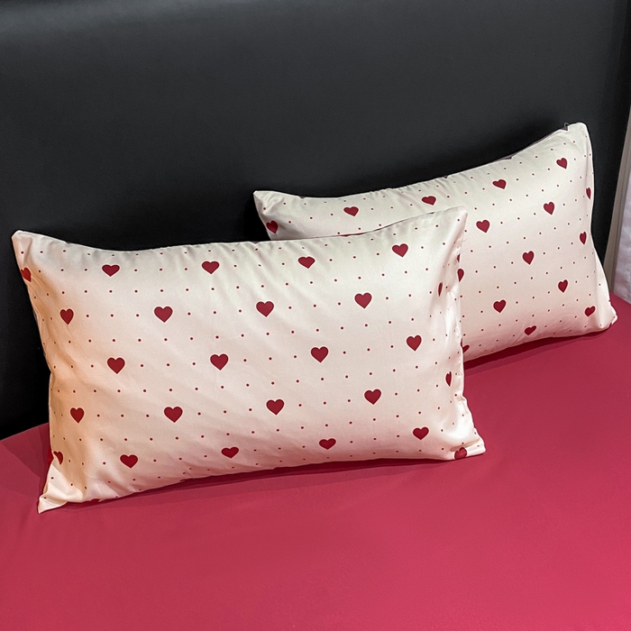 91家纺网 家纺一手货源 找家纺 七七家纺 2026新款爱心系列高克重数码印花水洗真丝四件套 爱心-红