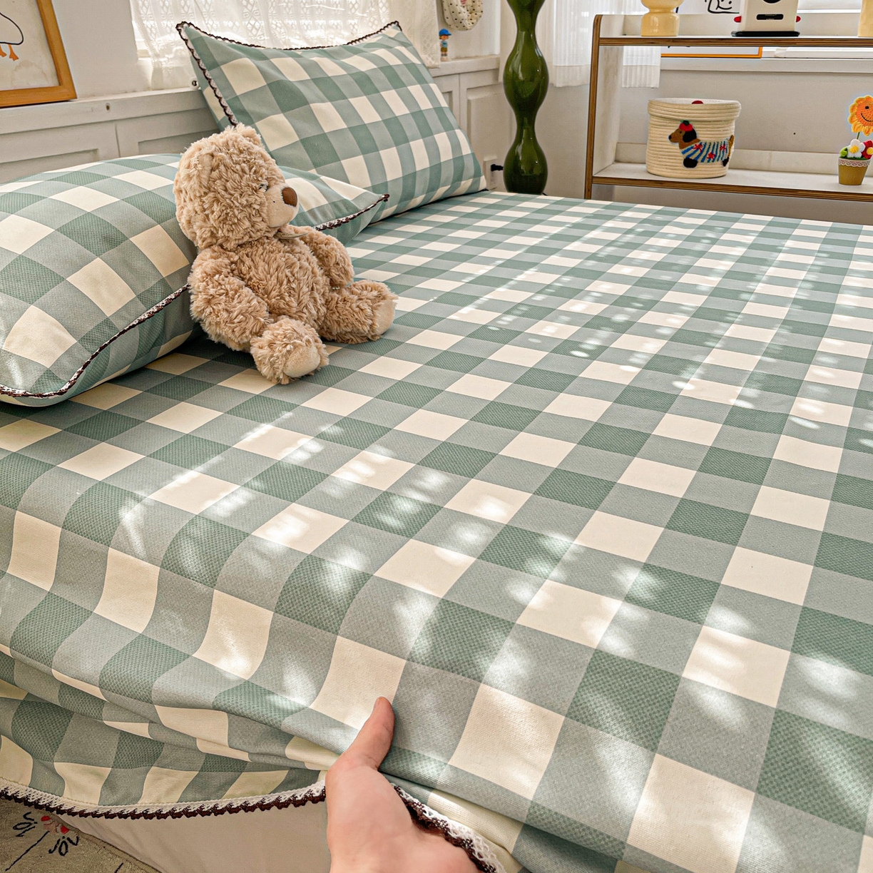 91家纺网 家纺一手货源 找家纺 纽缦家纺 2026新款舒适透气细沙卡通印花花边老粗布床单凉席席子 格子世界-绿