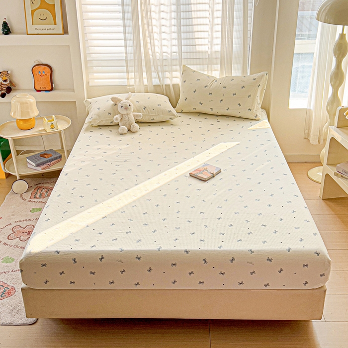 91家纺网 家纺一手货源 找家纺 纽缦家纺 2026春夏新款云感提花双层纱单床笠 床笠单件 相思蓝