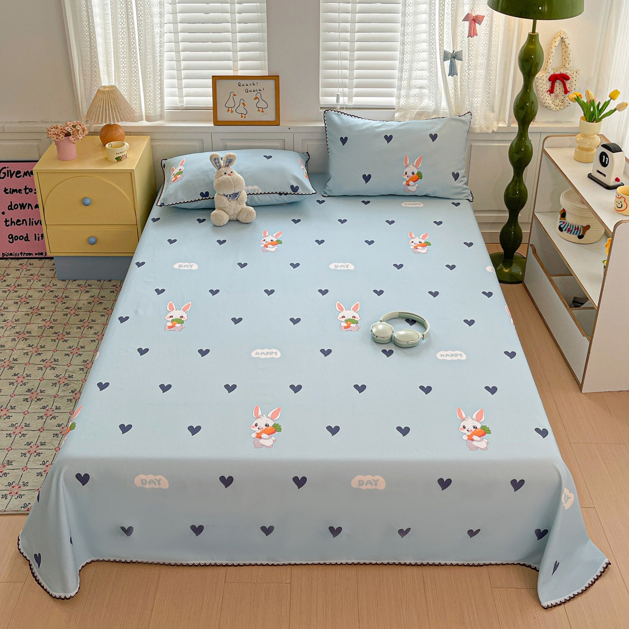 91家纺网 家纺一手货源 找家纺 纽缦家纺 2026新款舒适透气细沙卡通印花花边老粗布床单凉席席子 胡萝卜兔-蓝