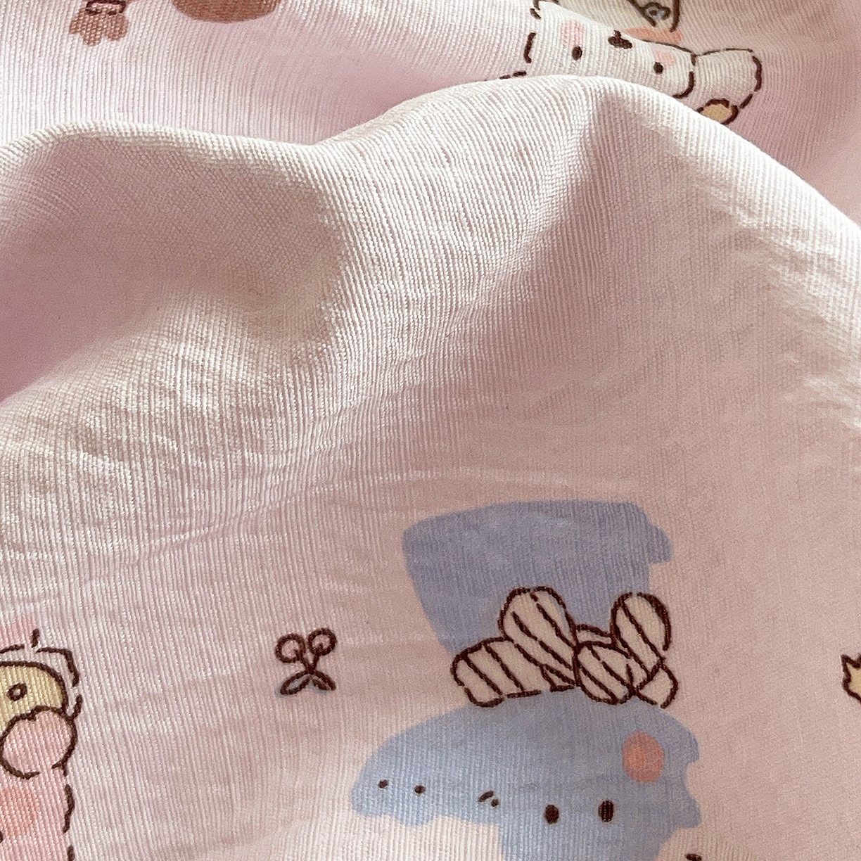 91家纺网 家纺一手货源 找家纺 纽缦家纺 2026春夏新款云感提花双层纱单床笠 床笠单件 动物游园