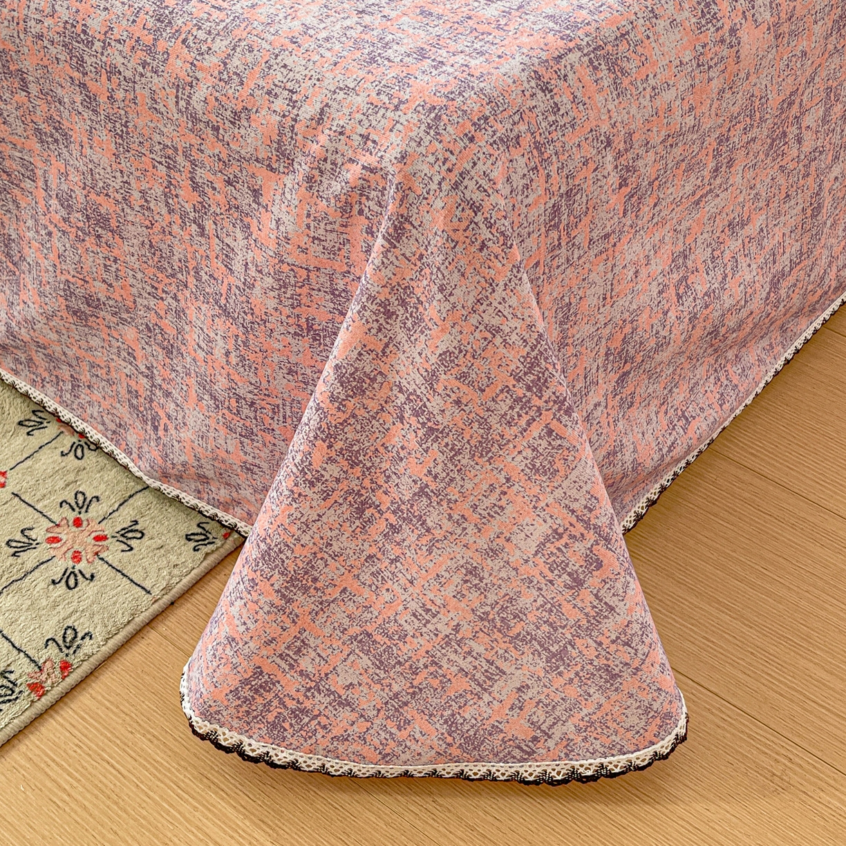 91家纺网 家纺一手货源 找家纺 纽缦家纺 2026新款舒适透气细沙卡通印花花边老粗布床单凉席席子 洛文-紫