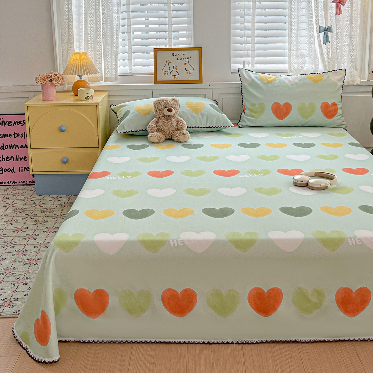 91家纺网 家纺一手货源 找家纺 纽缦家纺 2026新款舒适透气细沙卡通印花花边老粗布床单凉席席子 玛卡爱心-绿